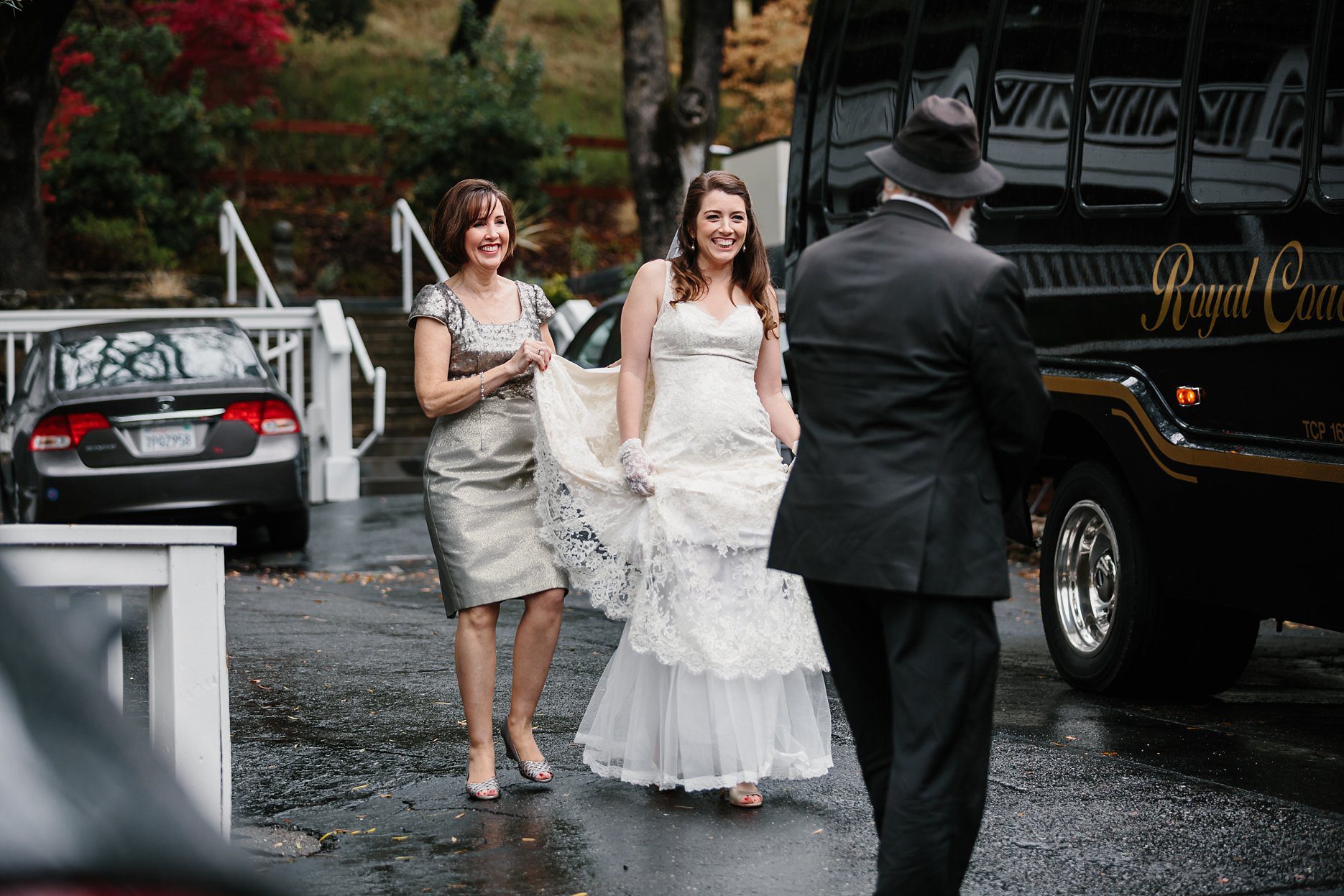 @RoyalCoachLimousine, Olea Hotel, Glen Ellen, Sonoma County Wedding Photographer